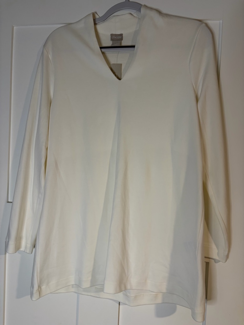 Chicos Polished V-Neck Tunic Top LS Fashion Knit Ecru White 100% Pima Cotton 1 M